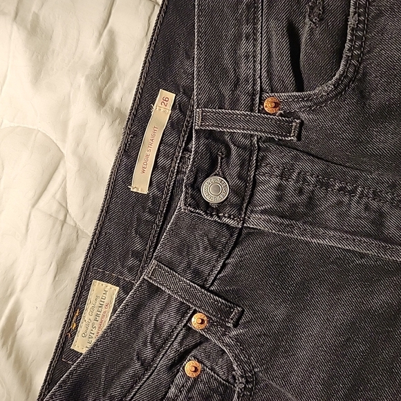 Levi's Wedgie Straight Jeans - Picture 3 of 3